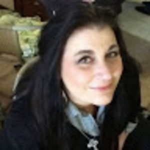 Meet your Posher, Simone